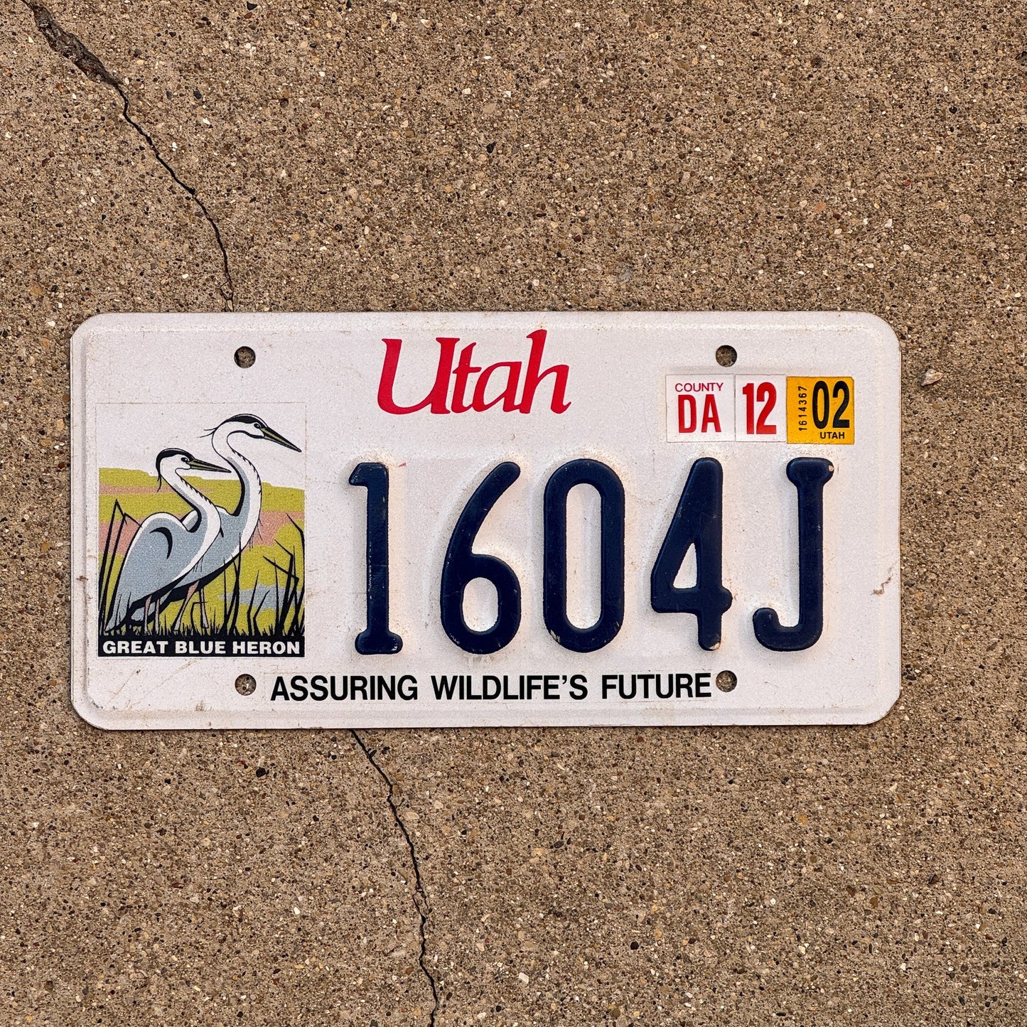 Photo of a 1993 2002 Utah Graphic / Specialty License Plate Auto Tag Garage Decor Vintage Wildlife Heron Birds 1604 J