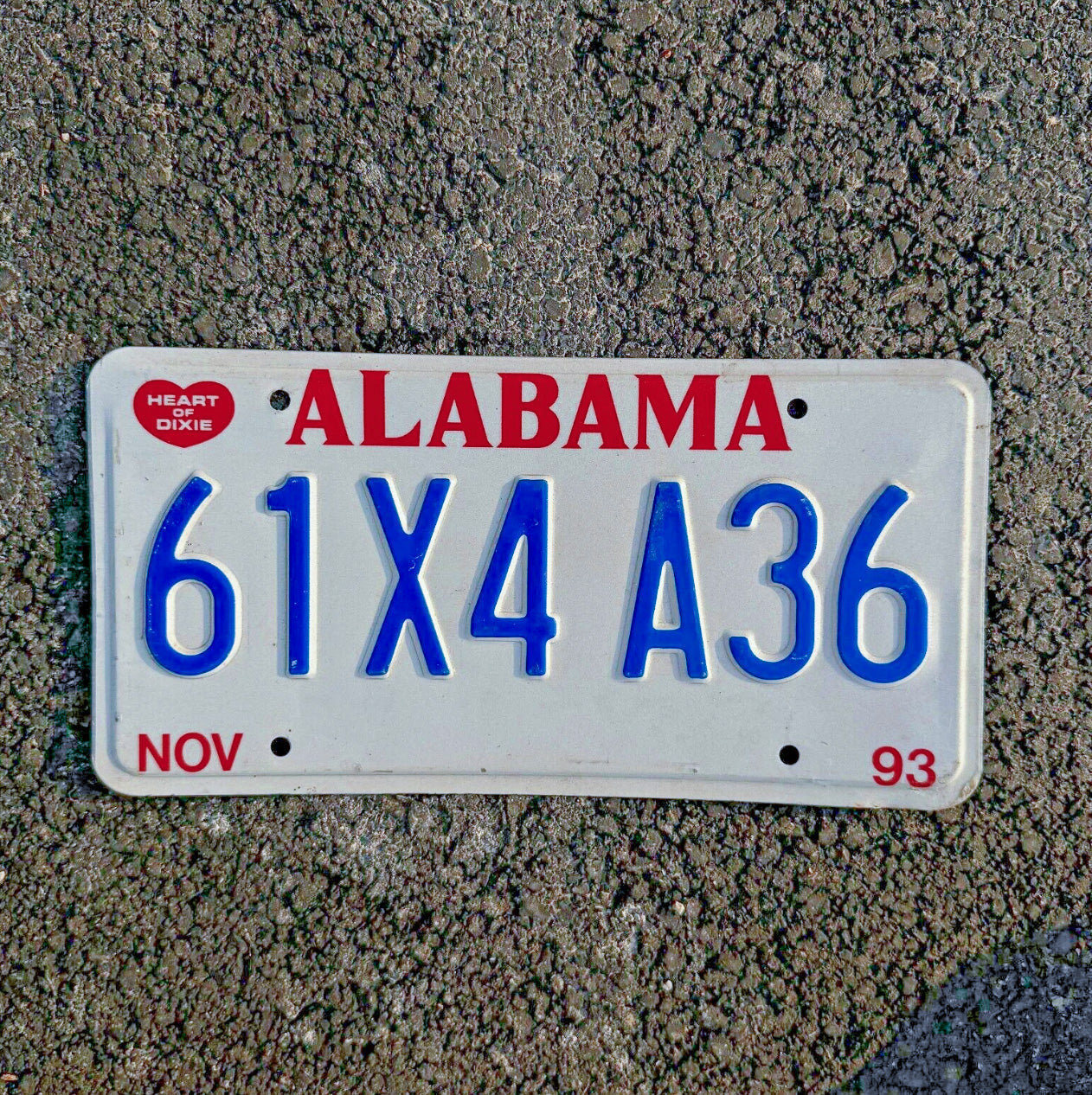 Photo of a 1993 Alabama License Plate Auto Tag Garage Decor Vintage Heart of Dixie 61 X 4A36