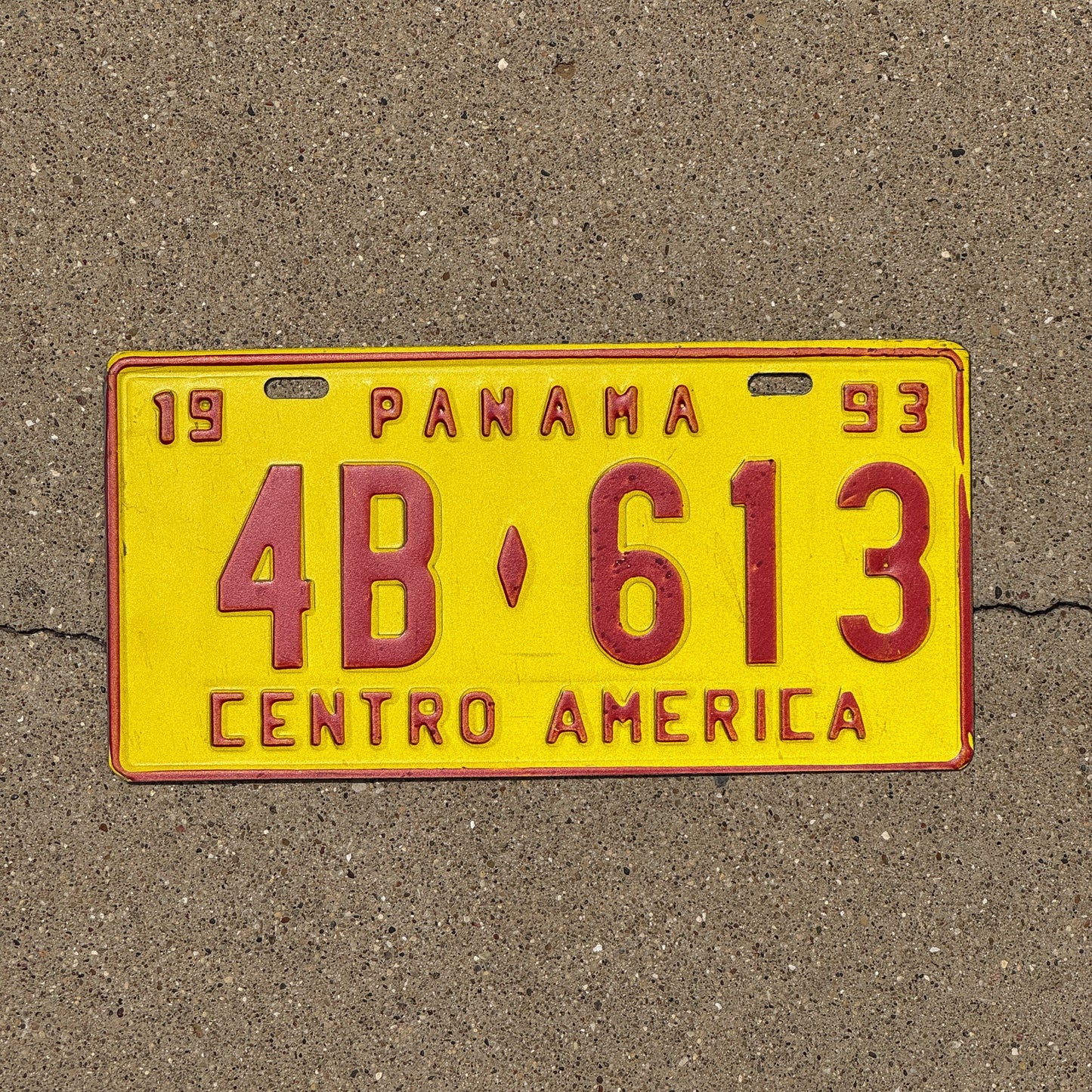 Photo of a 1993 Panama Bus License Plate Auto Tag Garage Decor Vintage 4B 613