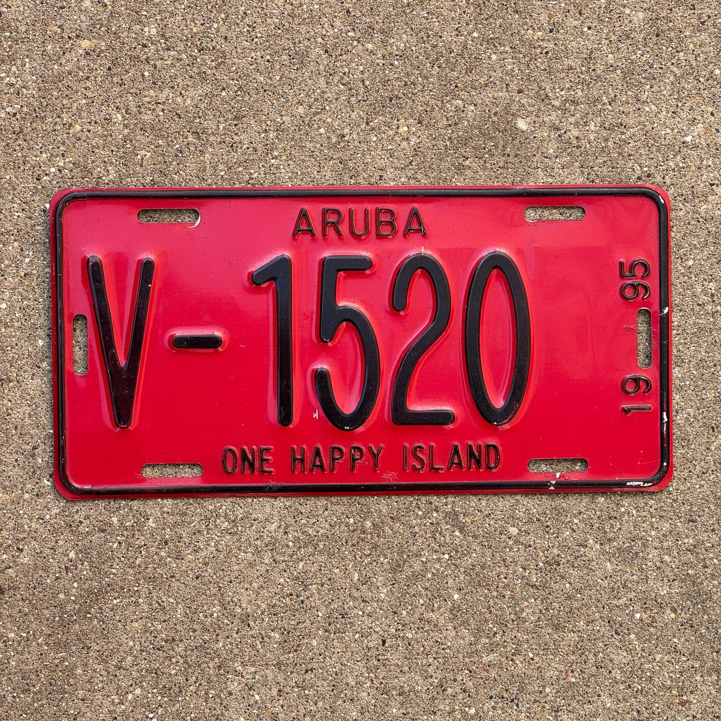 Photo of a 1995 Aruba License Plate Auto Tag Garage Decor Vintage One Happy Island V-1520
