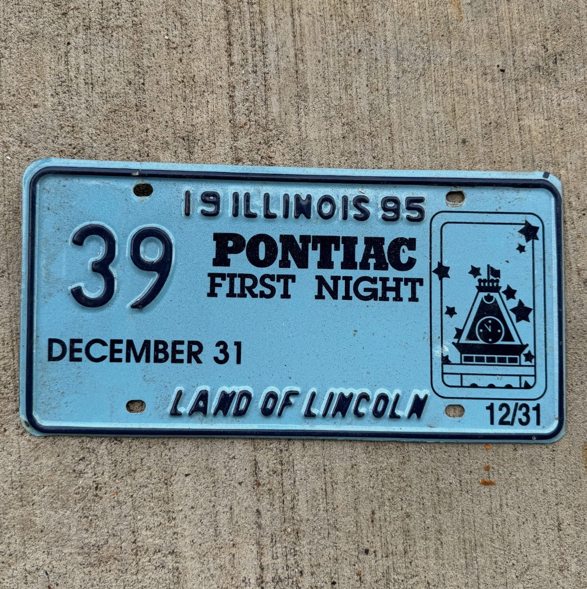 Photo of a 1995 Illinois Event License Plate Auto Tag Garage Decor Pontiac New Years Eve 39