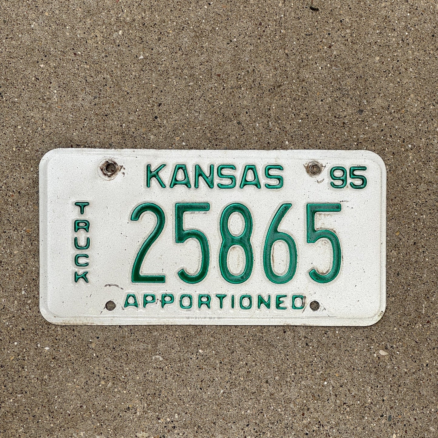 Photo of a 1995 Kansas Apportioned License Plate Auto Tag Garage Decor Vintage 25865