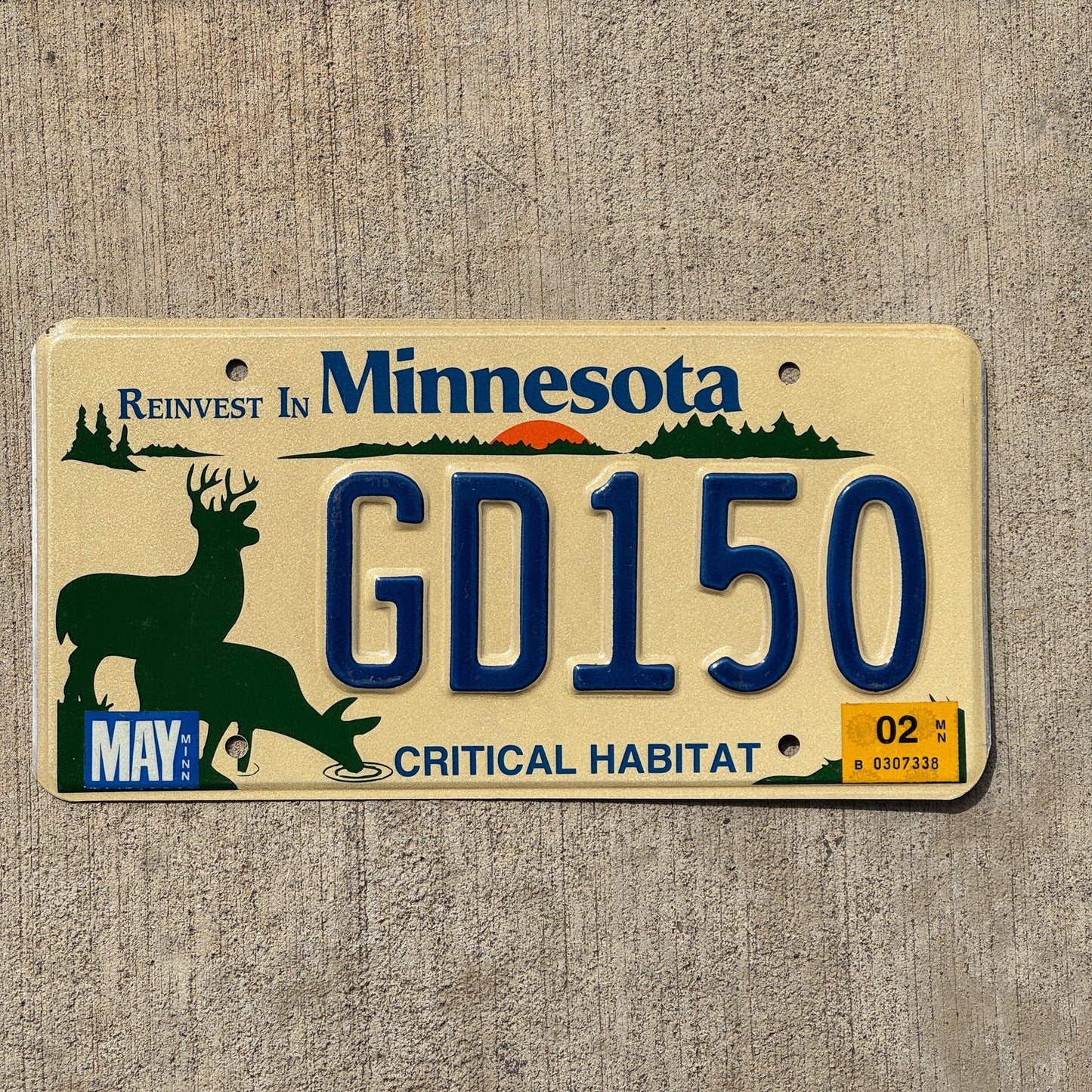 Photo of a 1996 2002 Minnesota Graphic / Specialty License Plate Auto Tag Garage Decor Vintage Critical Habitat GD 150