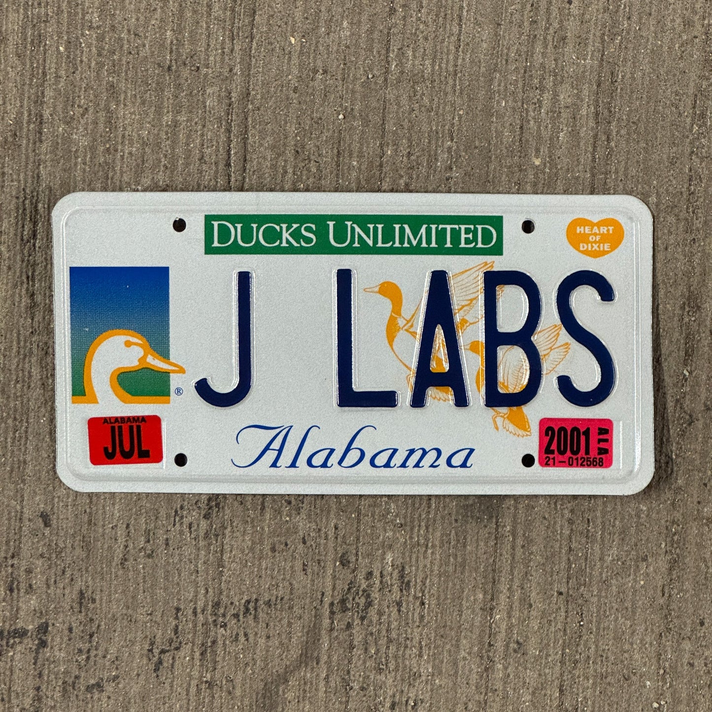 Photo of a 1996 Alabama Graphic / Specialty License Plate Auto Tag Garage Decor Vintage Ducks Unlimited J LABS