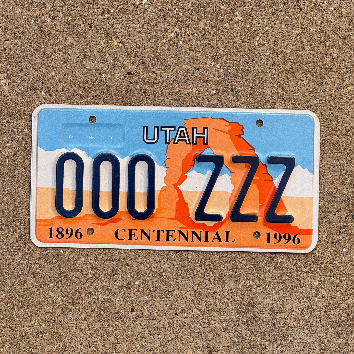 Photo of a 1996 Utah SAMPLE License Plate Auto Tag Garage Decor Vintage 000 ZZZ
