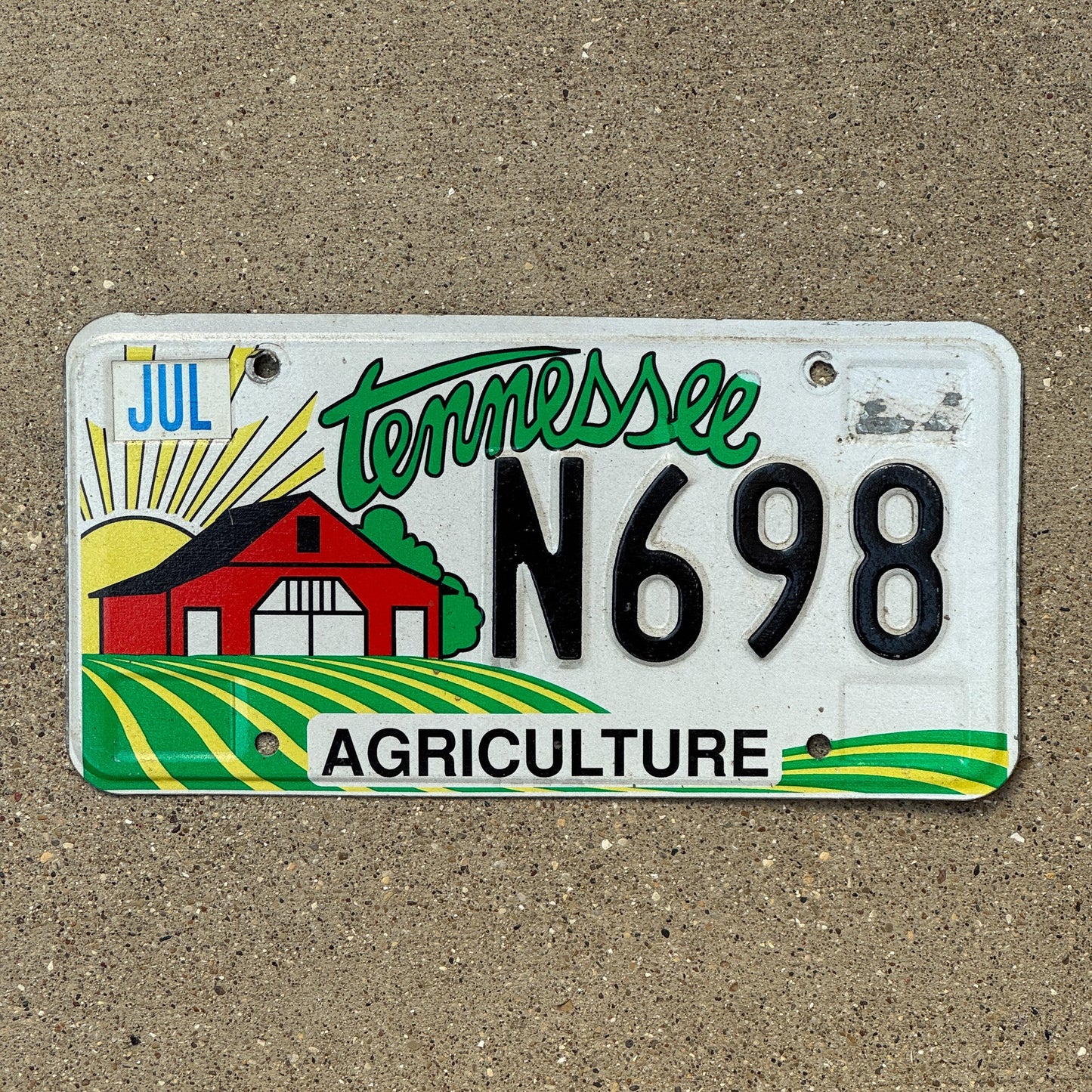 Photo of a 1997 Tennessee Graphic / Specialty License Plate Auto Tag Garage Decor Vintage Agriculture Large Farm Version N 698