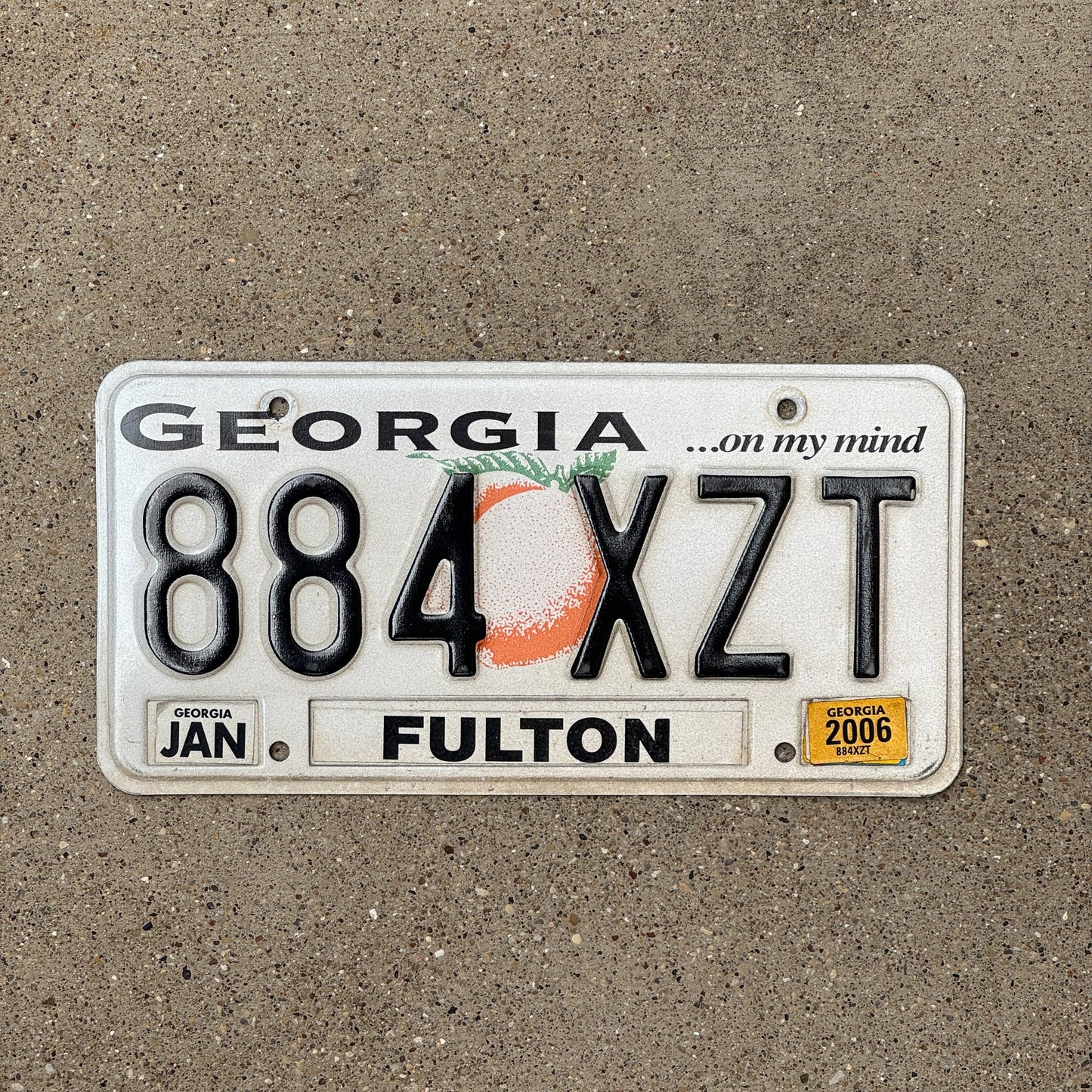 Photo of a 1998 2006 Georgia License Plate Auto Tag Garage Decor Vintage 884 XZT