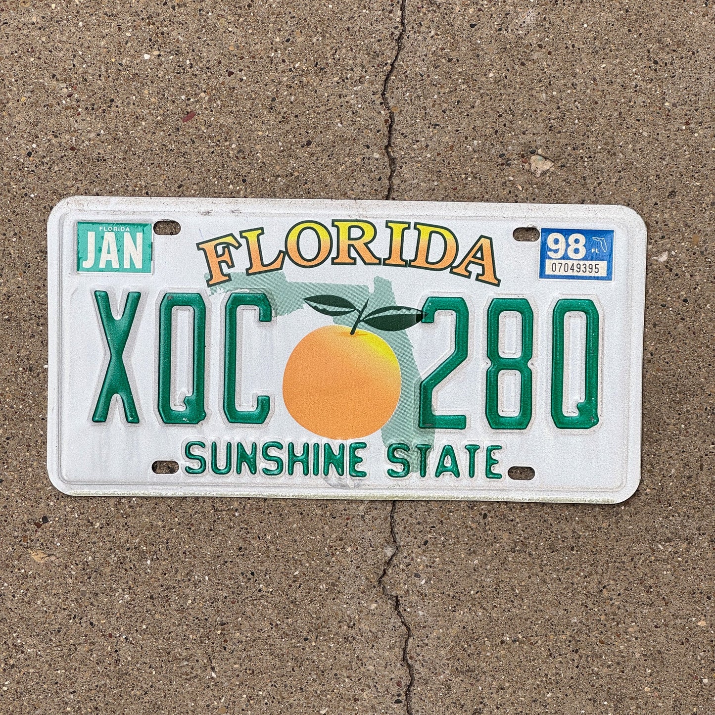 Photo of a 1998 Florida License Plate Auto Tag Garage Decor Vintage XQC 28Q