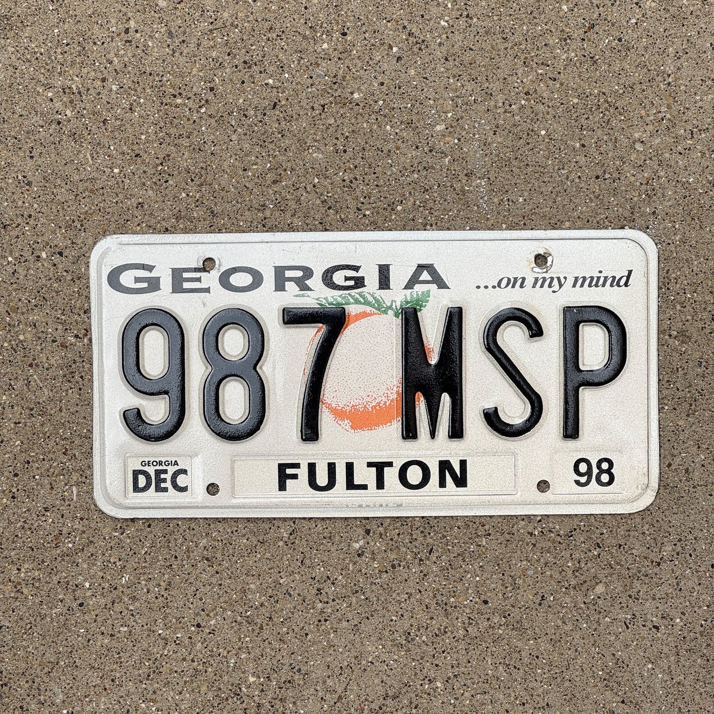 Photo of a 1998 Georgia License Plate Auto Tag Garage Decor Vintage 987 MSP