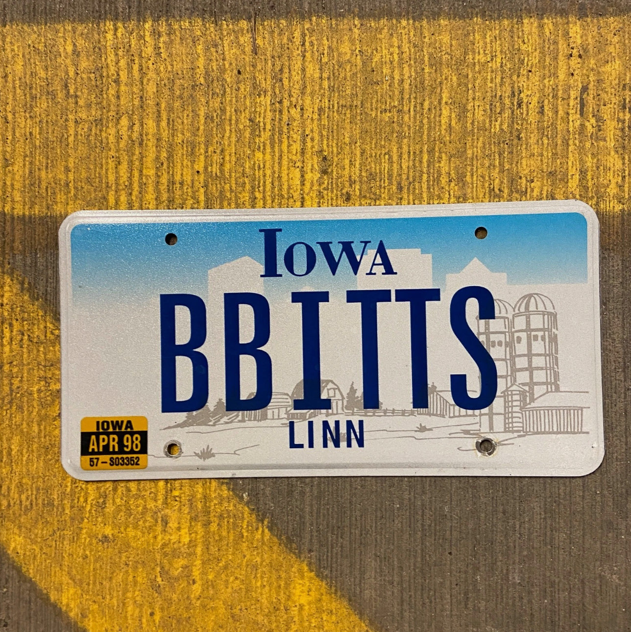 Photo of a 1998 Iowa Vanity License Plate Auto Tag Garage Decor Vintage Flat Linn County Bits BBITTS