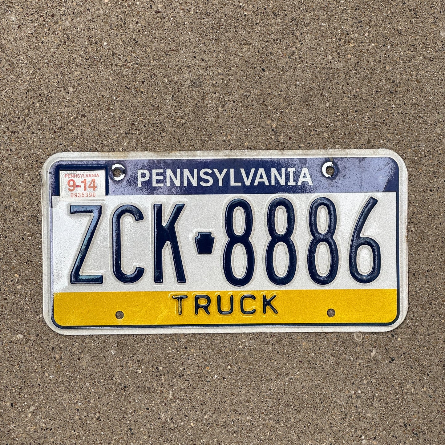 Photo of a 1999 2002 Pennsylvania TRUCK License Plate Auto Tag Garage Decor Vintage 888 Repeat Repeating ZCK 8886