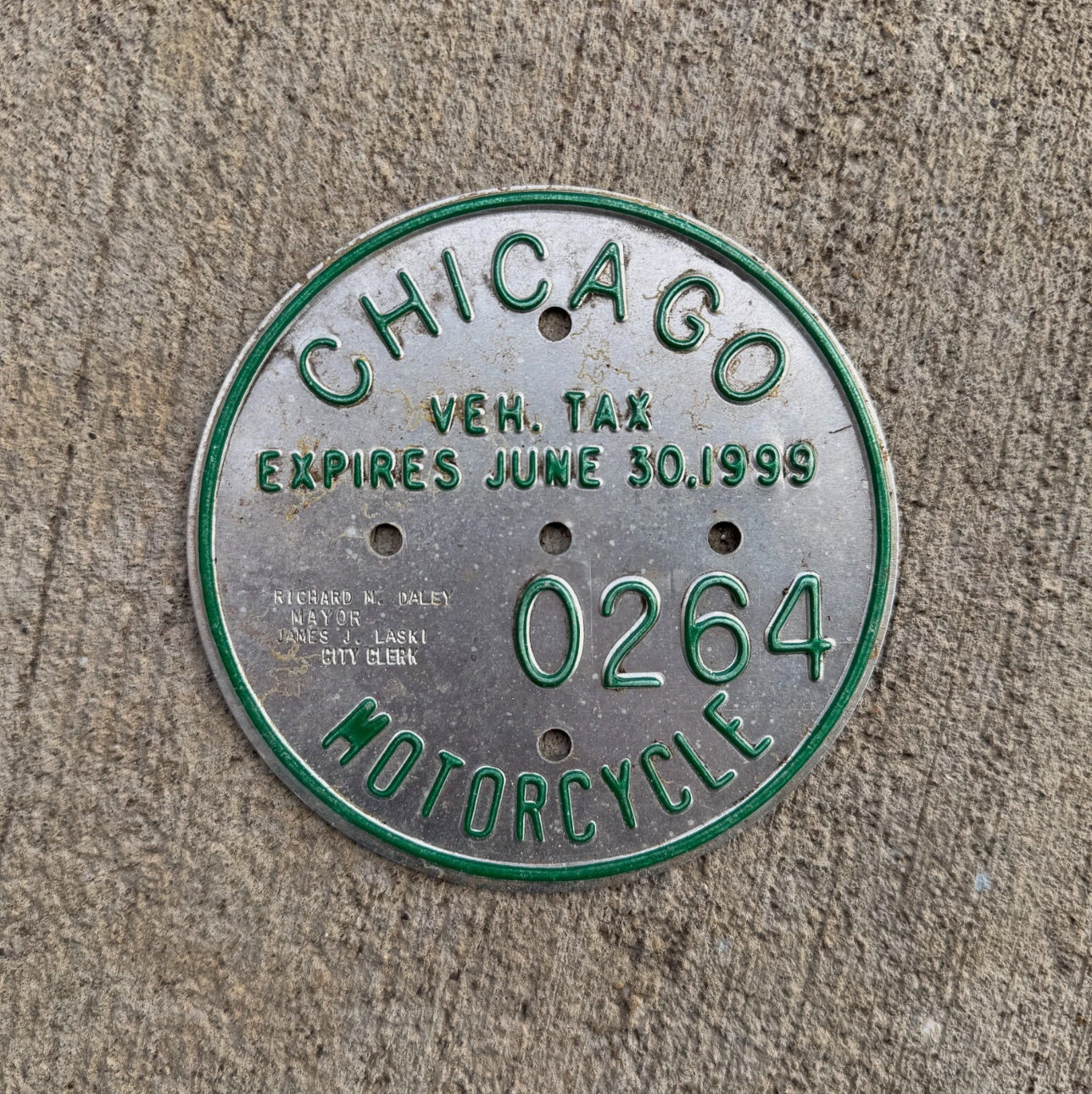 Photo of a 1999 Chicago MOTORCYCLE Tax Tag Disc Disk Medallion Auto Tag Garage Decor Vintage 0264