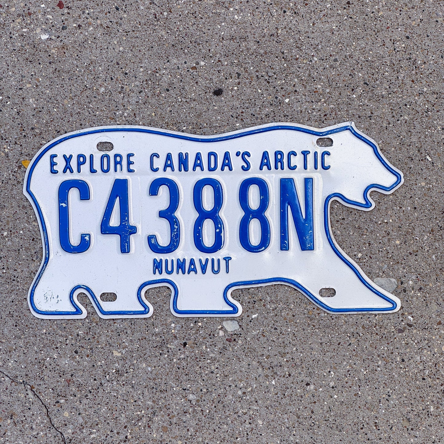 Photo of a 1999 Nunavut Truck License Plate Auto Tag Garage Decor Vintage Commercial C 4388N