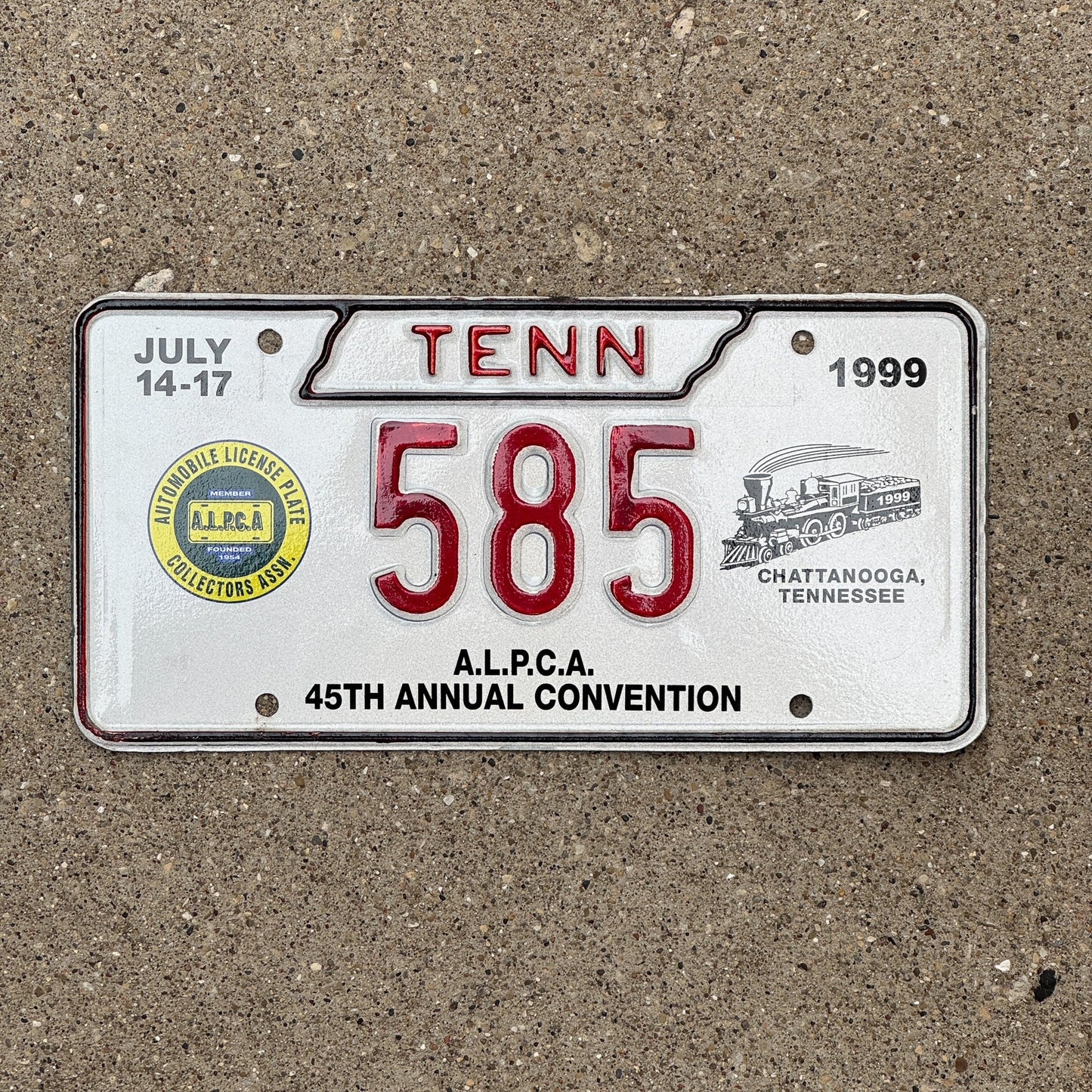 Photo of a 1999 Tennessee License Plate Auto Tag Garage Decor Vintage Chattanooga ALPCA Convention 585