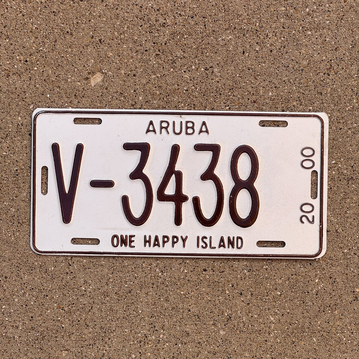 Photo of a 2000 Aruba License Plate Auto Tag Garage Decor Vintage One Happy Island V 3438