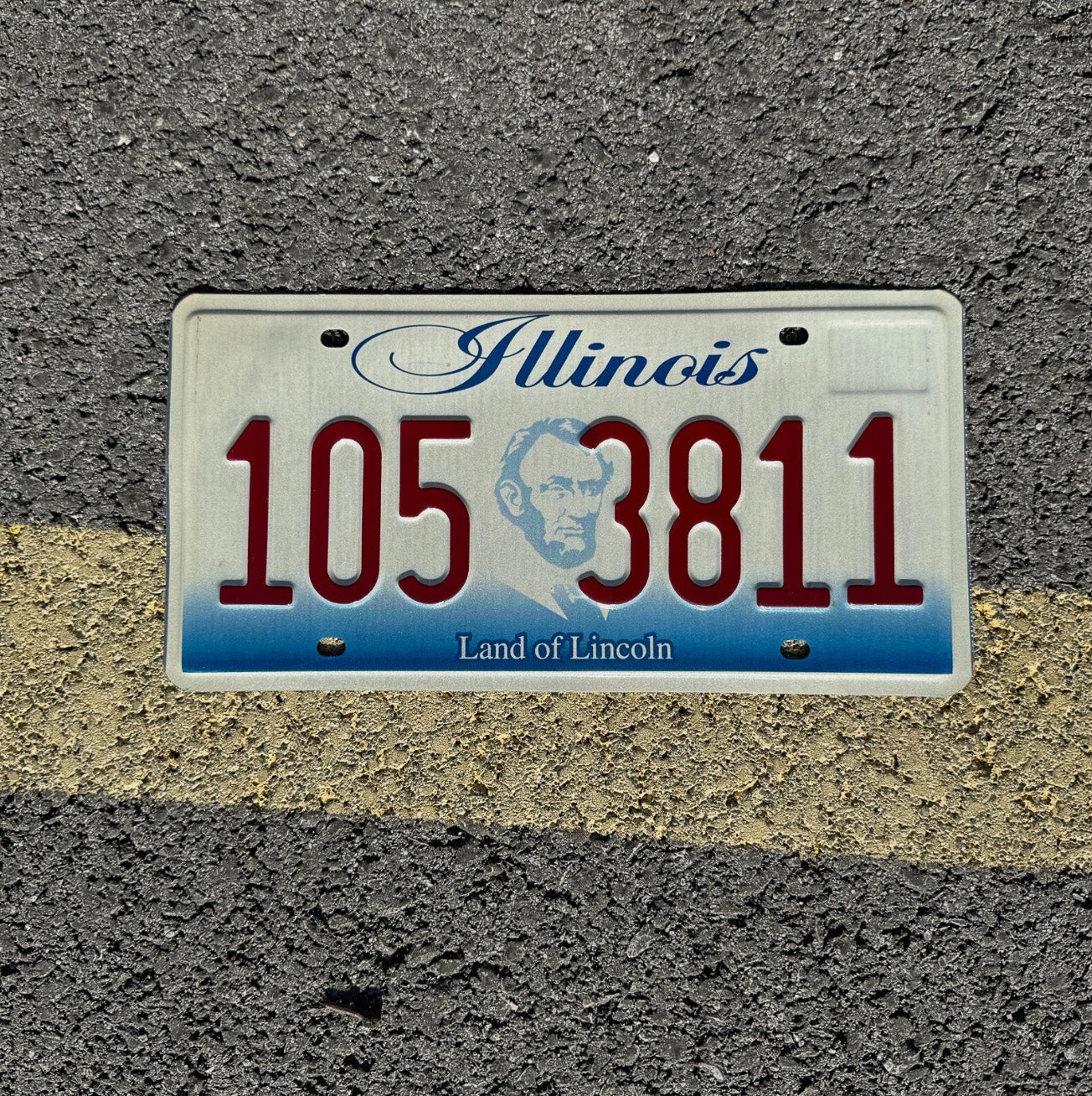 Photo of a 2001 Illinois License Plate Auto Tag Garage Decor Vintage Lincoln 105 3811