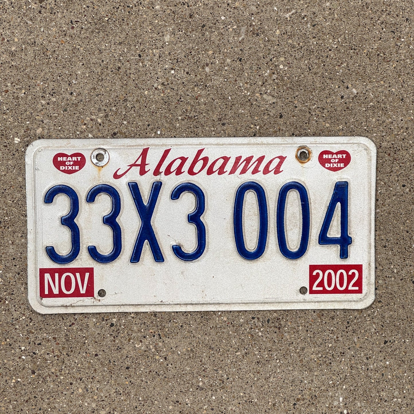 Photo of a 2002 Alabama License Plate Auto Tag Garage Decor Vintage 33x3 004