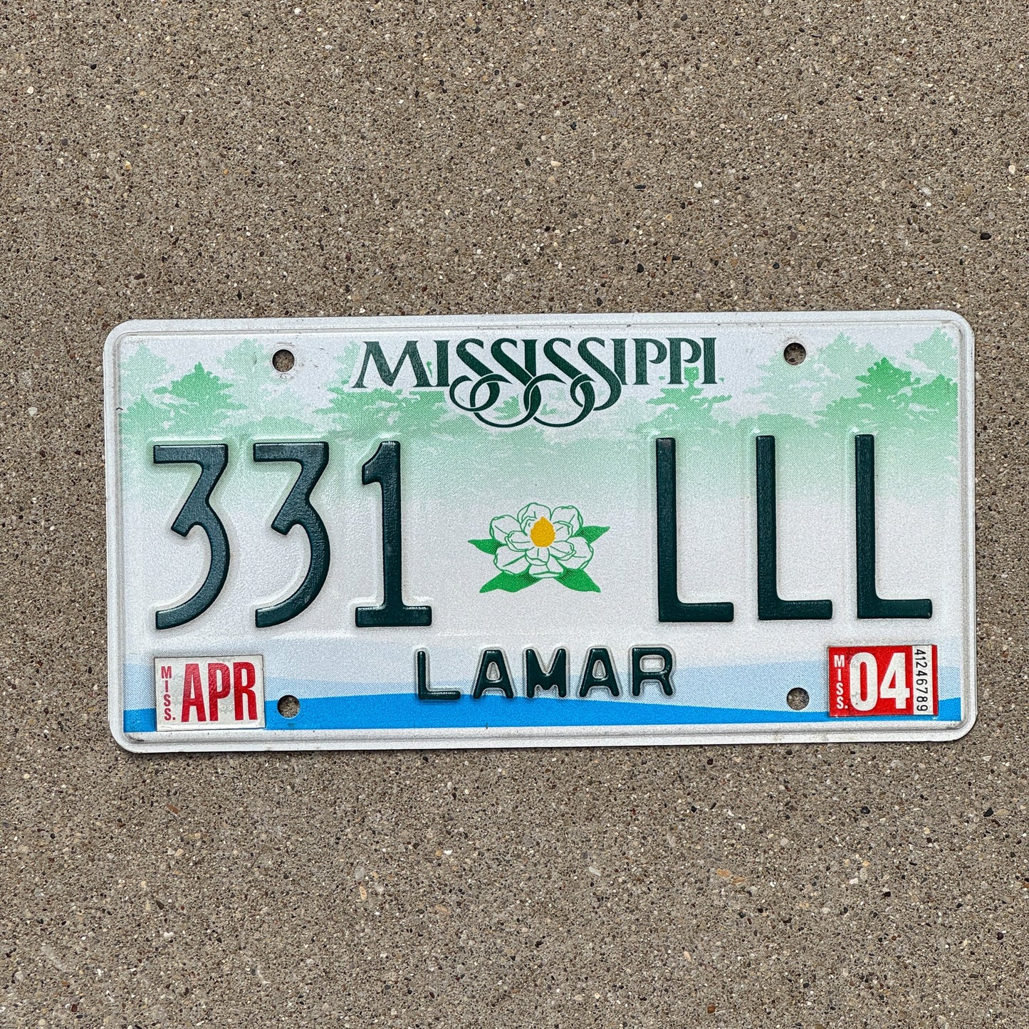 Photo of a 2003 2004 Mississippi License Plate Auto Tag Garage Decor Vintage Repeat Repeating 331 LLL