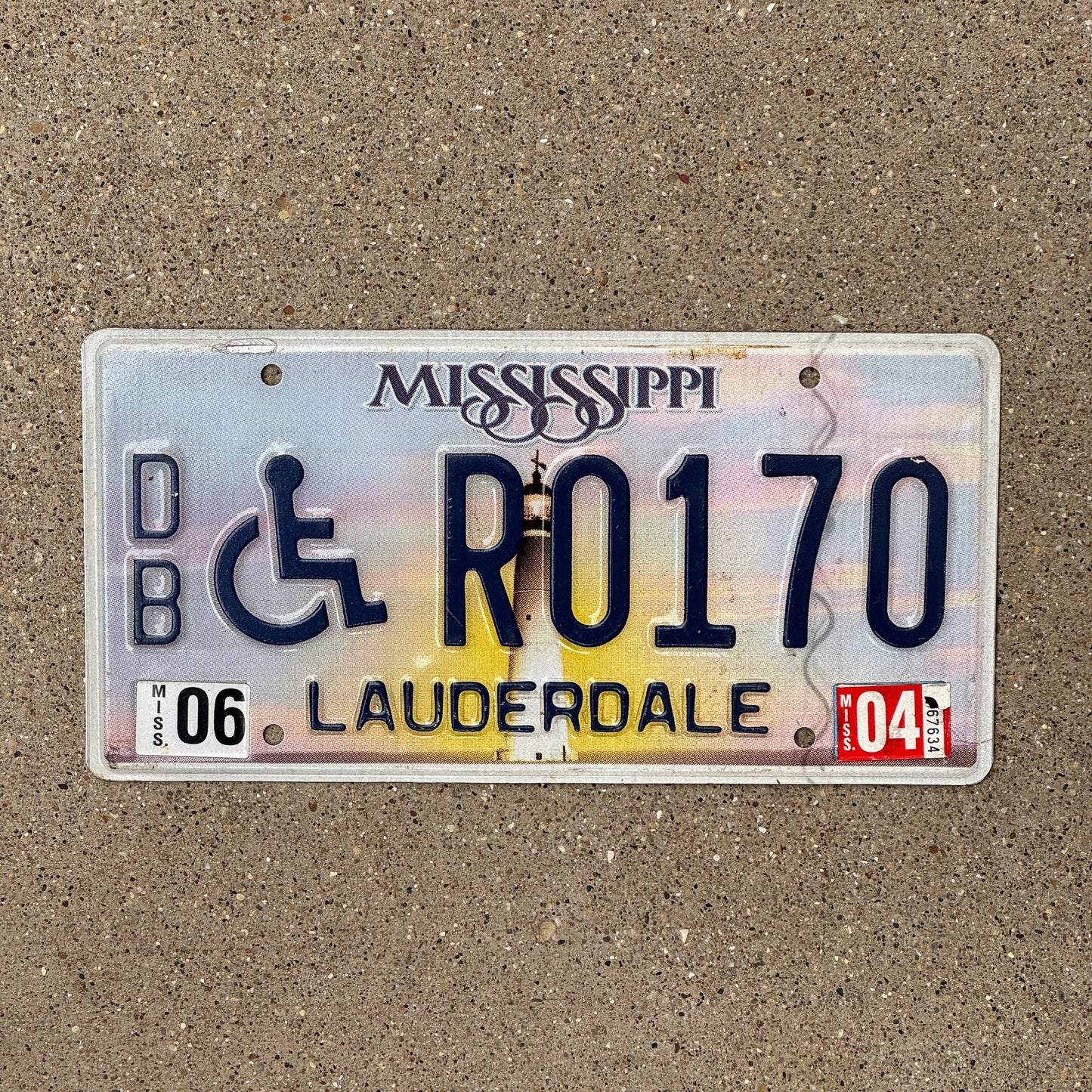 Photo of a 2004 Mississippi Handicapped License Plate Auto Tag Garage Decor Vintage R 0170