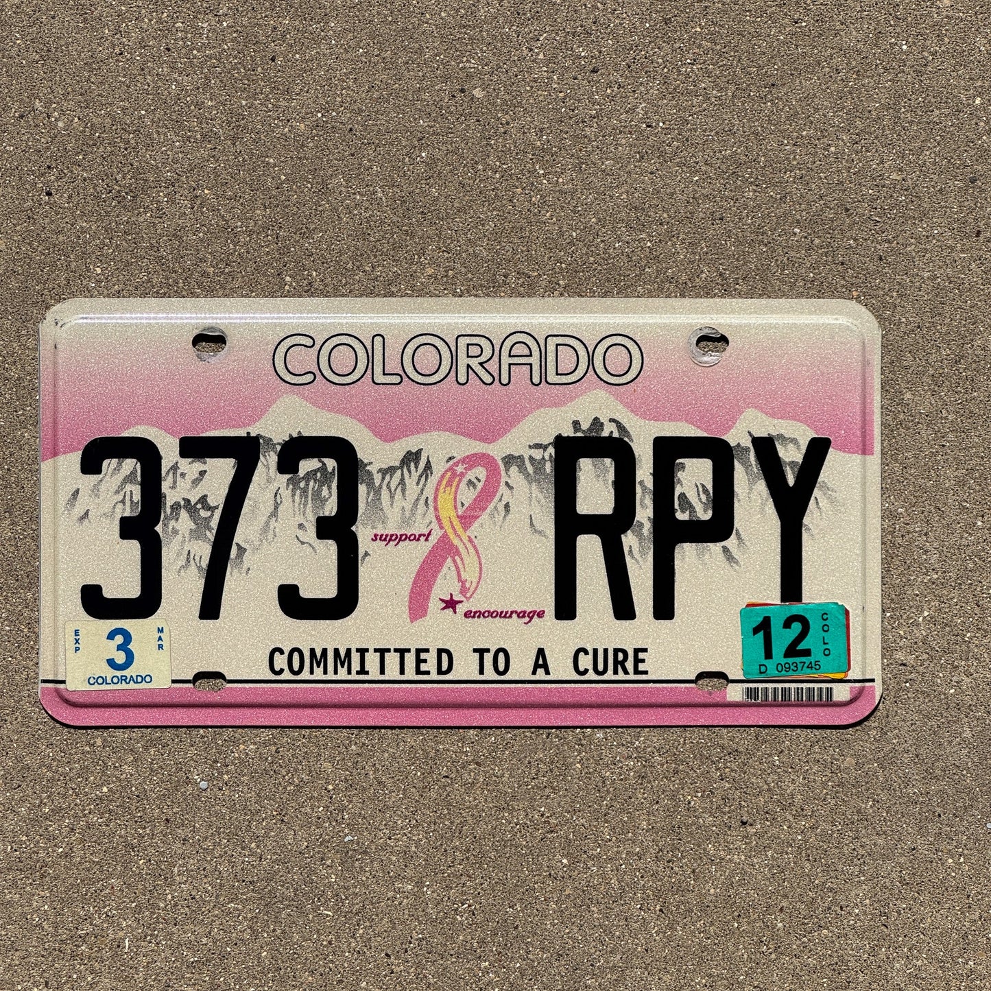 Photo of a 2005 Colorado Graphic / Specialty License Plate Auto Tag Garage Decor Vintage Breast Cancer Cure 373 RPY