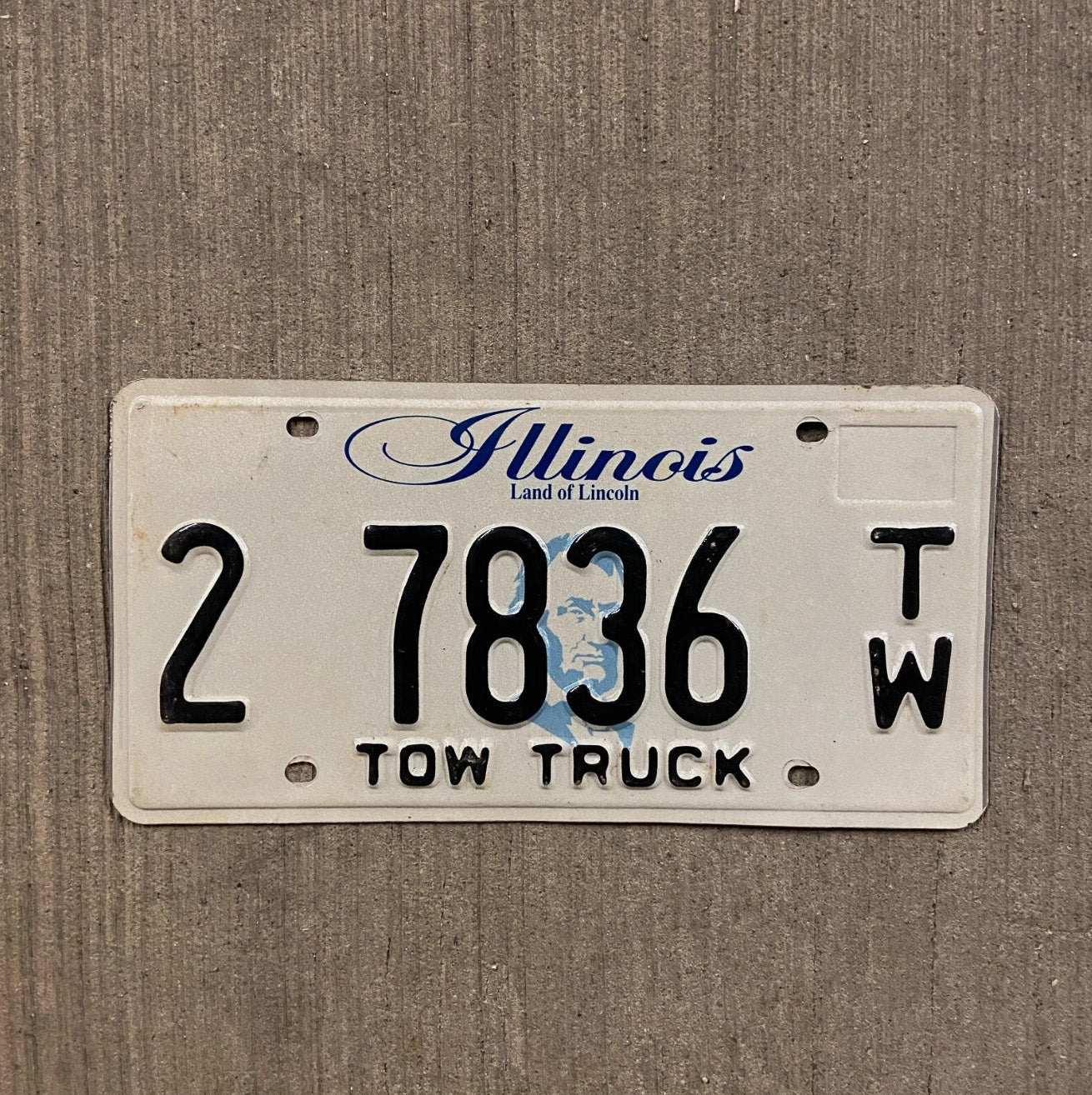 Photo of a 2005 Illinois Tow Truck License Plate Auto Tag Garage Decor Vintage 2 7836 TW