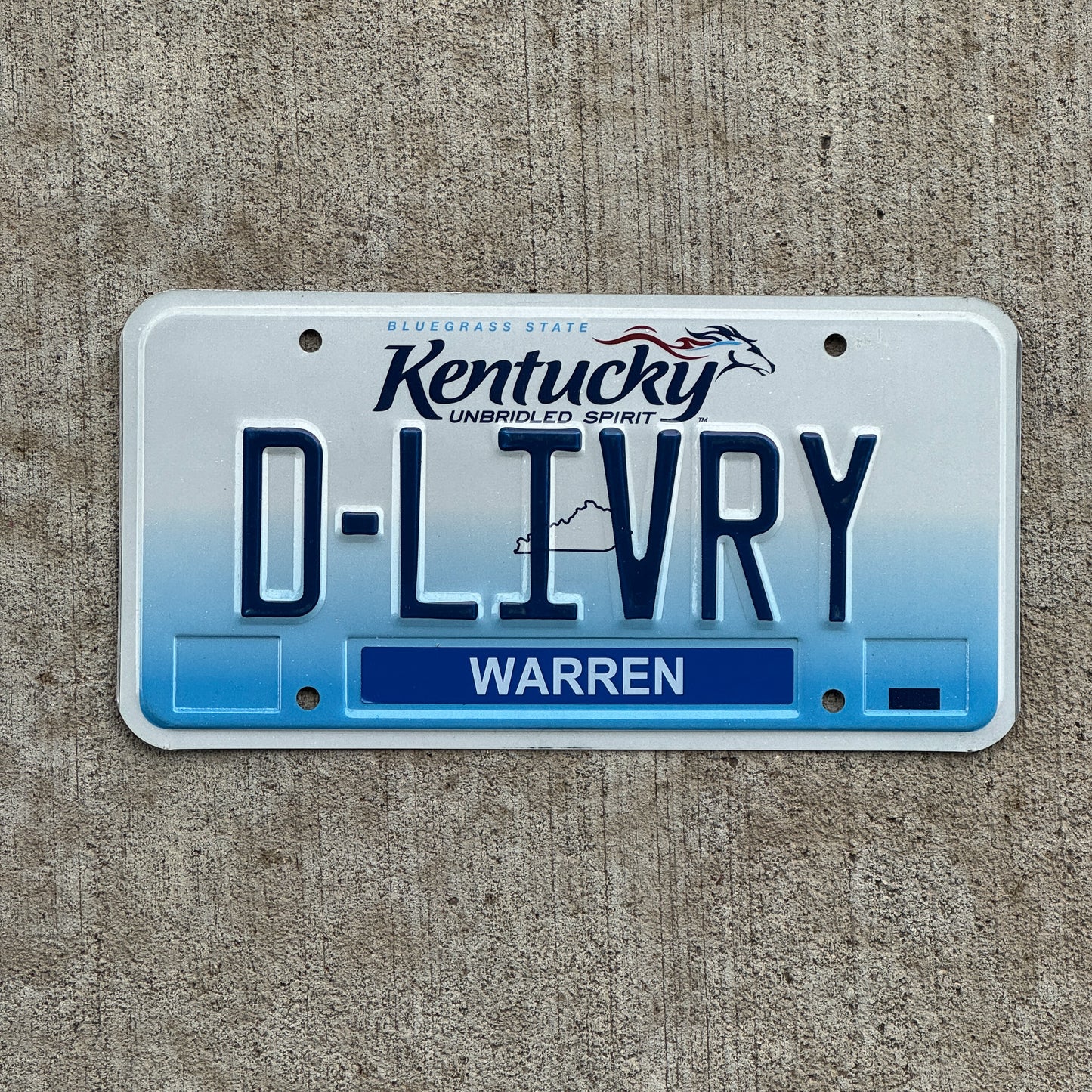 Photo of a 2006 Kentucky Vanity License Plate Auto Tag Garage Decor Vintage Delivery D LIVRY with original patina