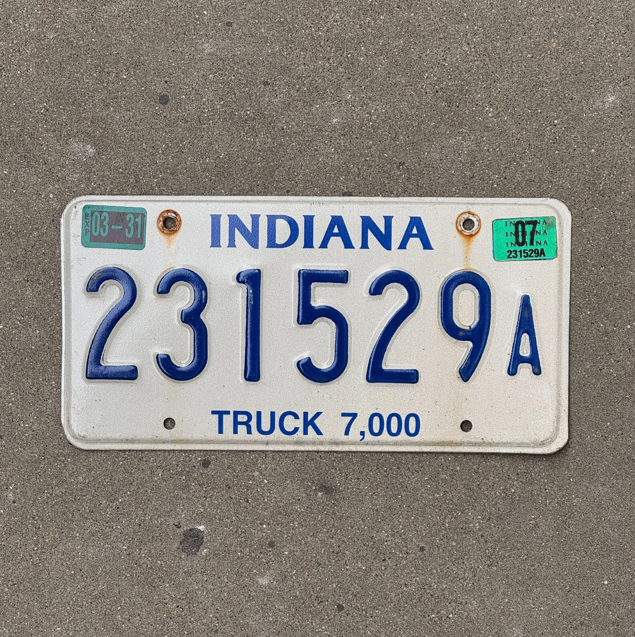 Photo of a 2007 Indiana Truck License Plate Auto Tag Garage Decor 231 529 A