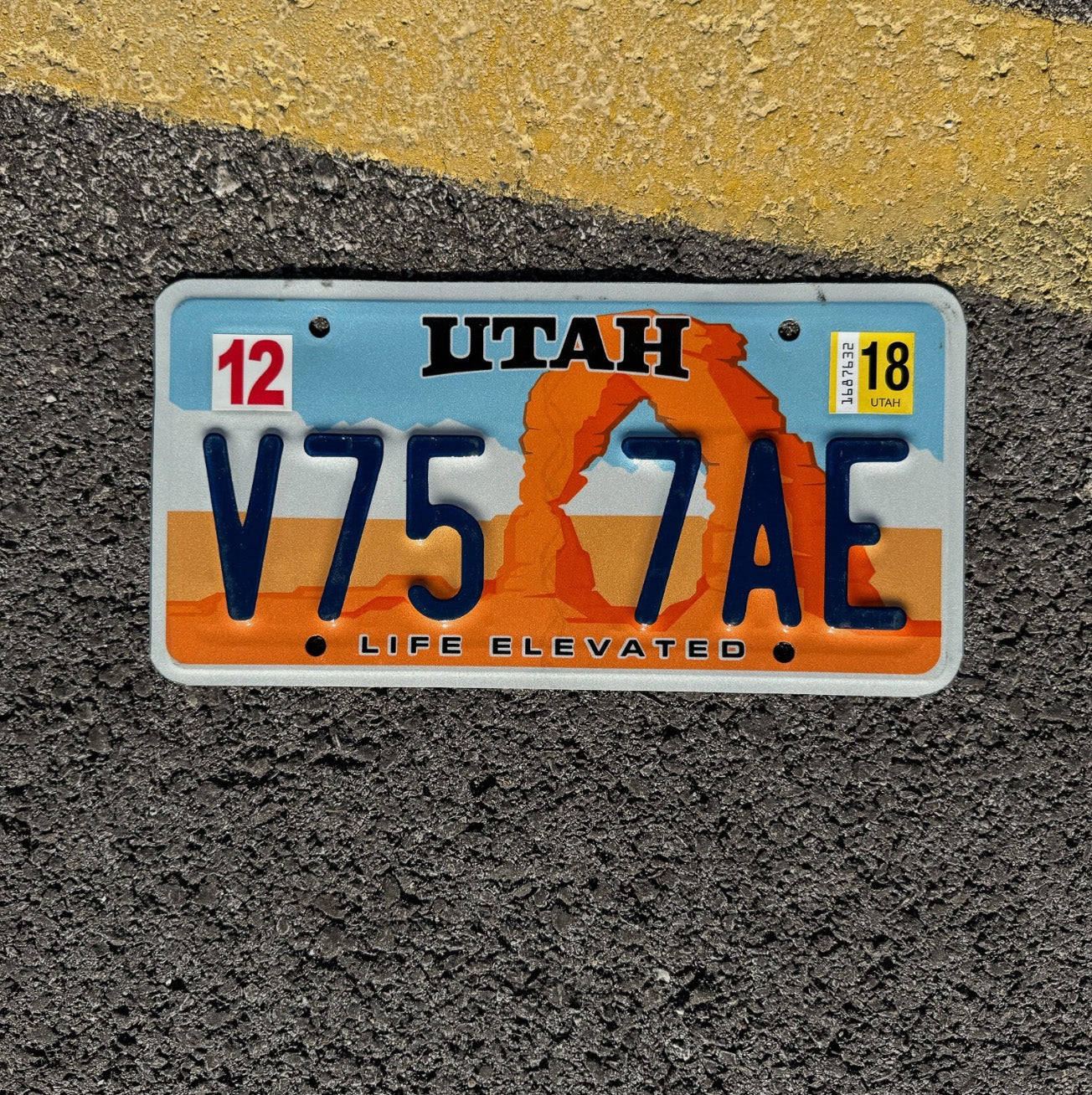 Photo of a 2008 Utah License Plate Auto Tag Garage Decor Vintage Delicate Arch V75 7AE