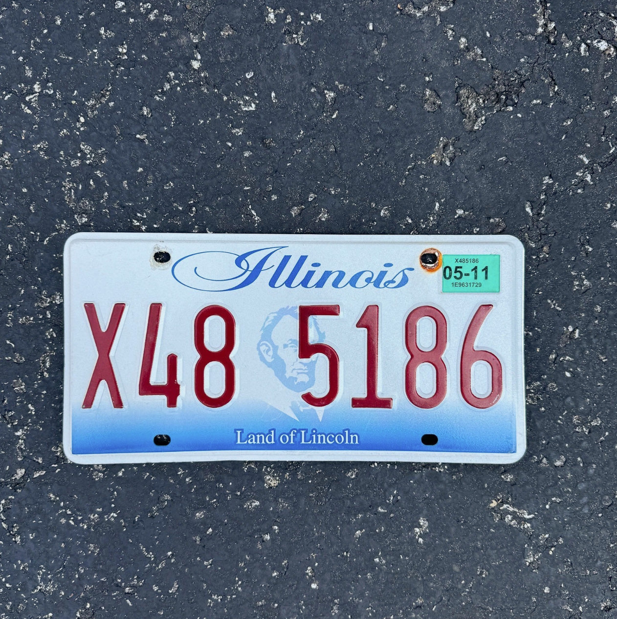 Photo of a 2011 Illinois License Plate Auto Tag Garage Decor Vintage X48 5186