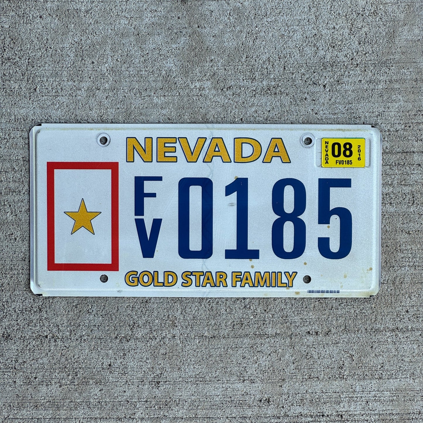 Photo of a 2016 Nevada Graphic / Specialty License Plate Auto Tag Garage Decor Vintage Gold Star Family FV 0185