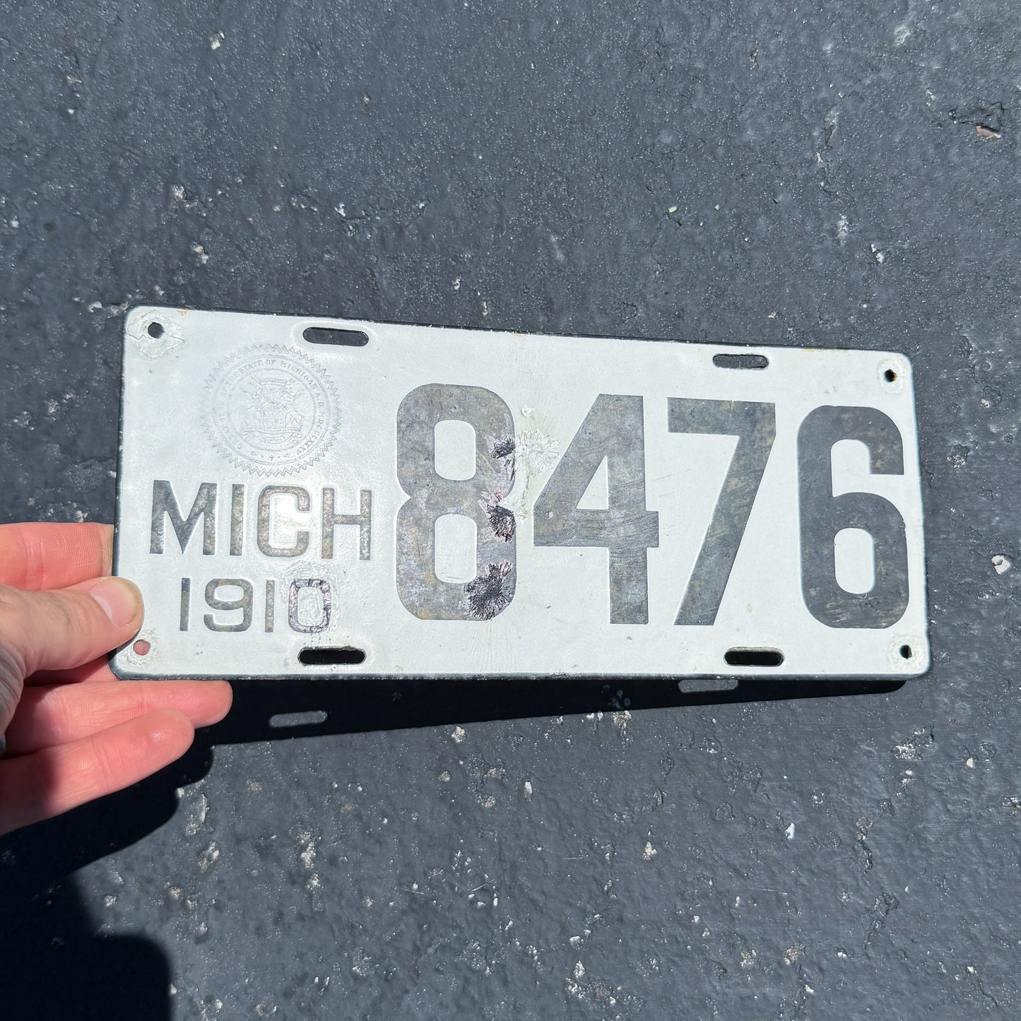 1910 Michigan Porcelain License Plate Auto Tag Low Number Four Digit 8476
