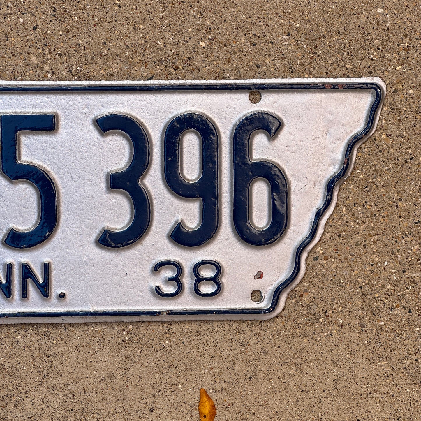 1938 Tennessee Free License Plate Auto Tag State Shape 5396