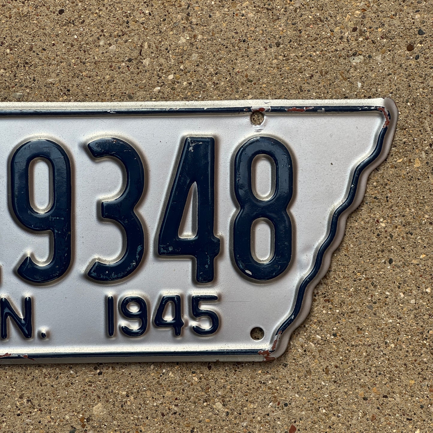 1945 Tennessee License Plate Auto Tag State Shape 3 19348