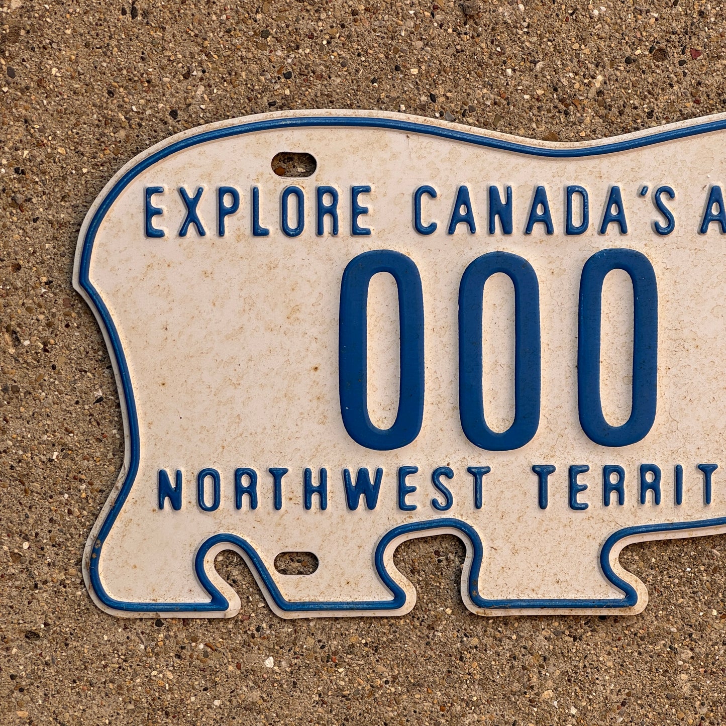 1986 Northwest Territories SAMPLE License Plate Auto Tag NWT Bear 000