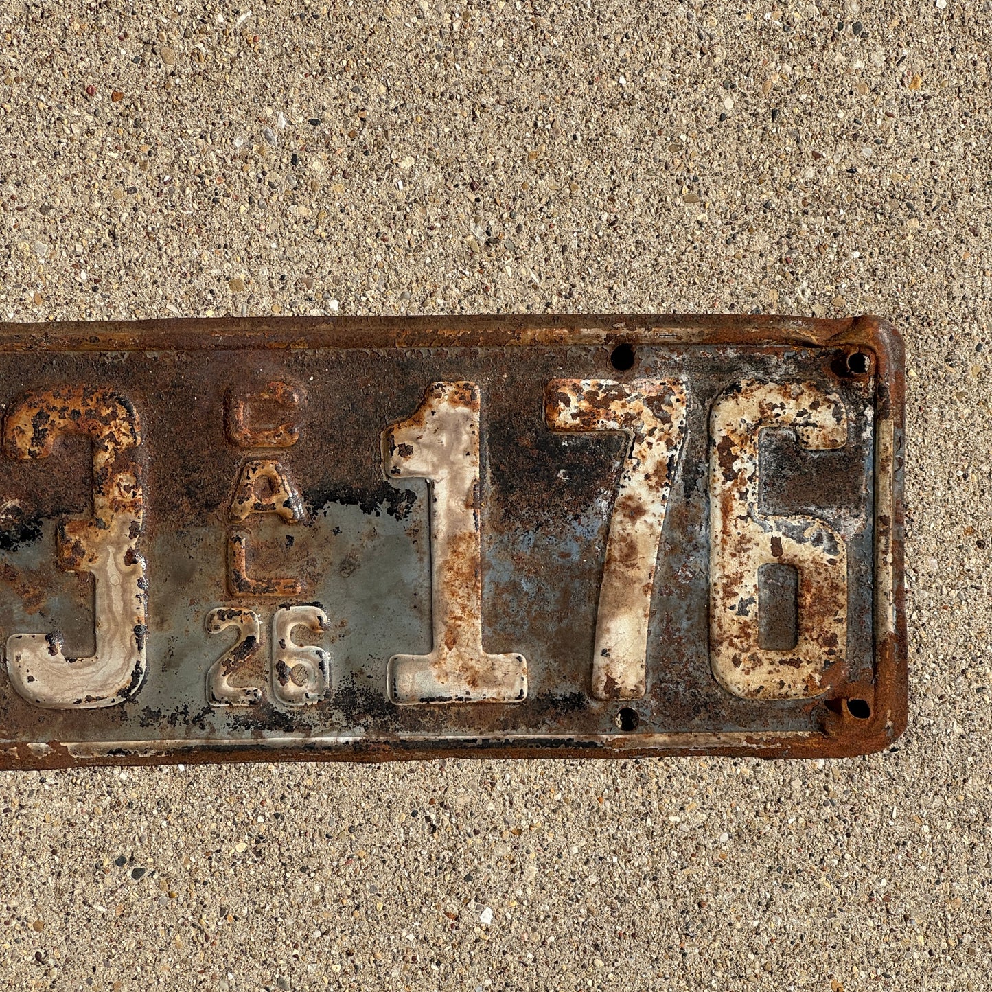 1926 California License Plate Auto Tag 863 176