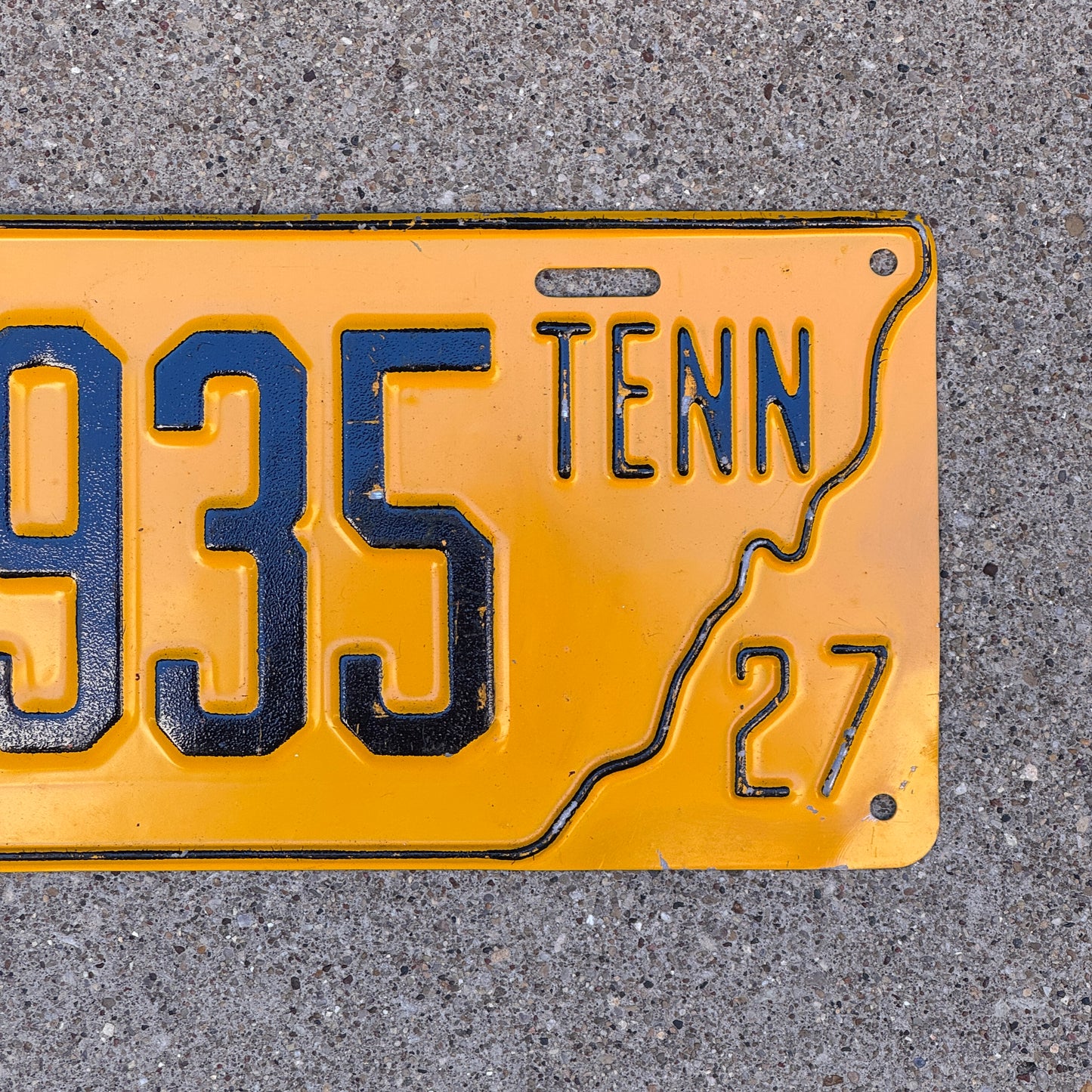 1927 Tennessee Dealer License Plate Auto Tag State Shape C 935