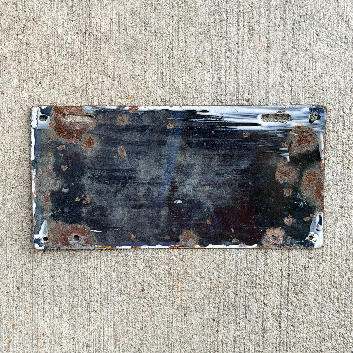 1915 Washington DC Porcelain License Plate Auto Tag 44540