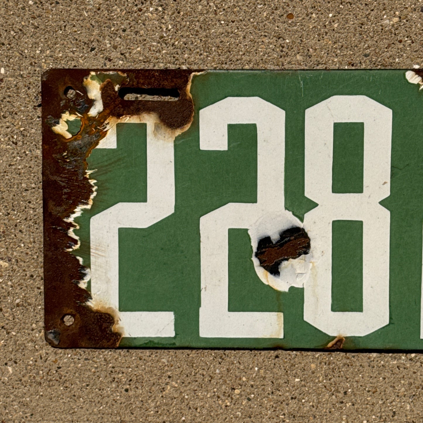 1914 Maryland Porcelain License Plate Auto Tag 2282