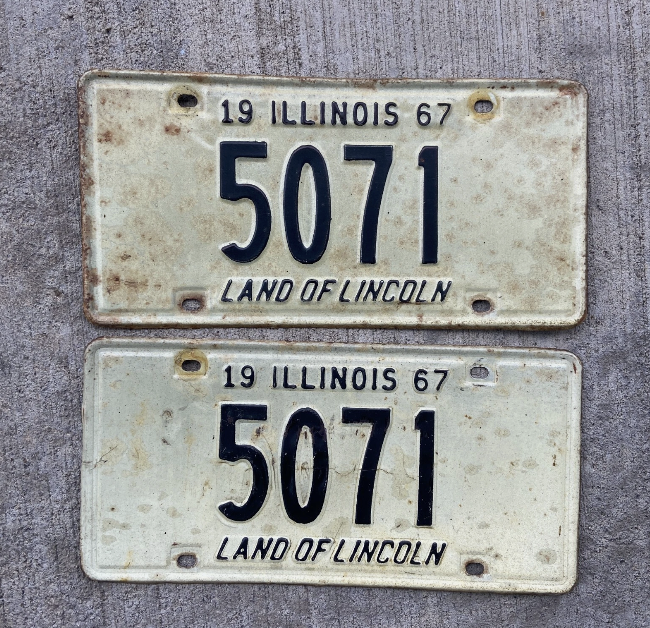 1967 Illinois License Plate Pair 5071 Low Number YOM DMV Clear Ford Chevy Dodge