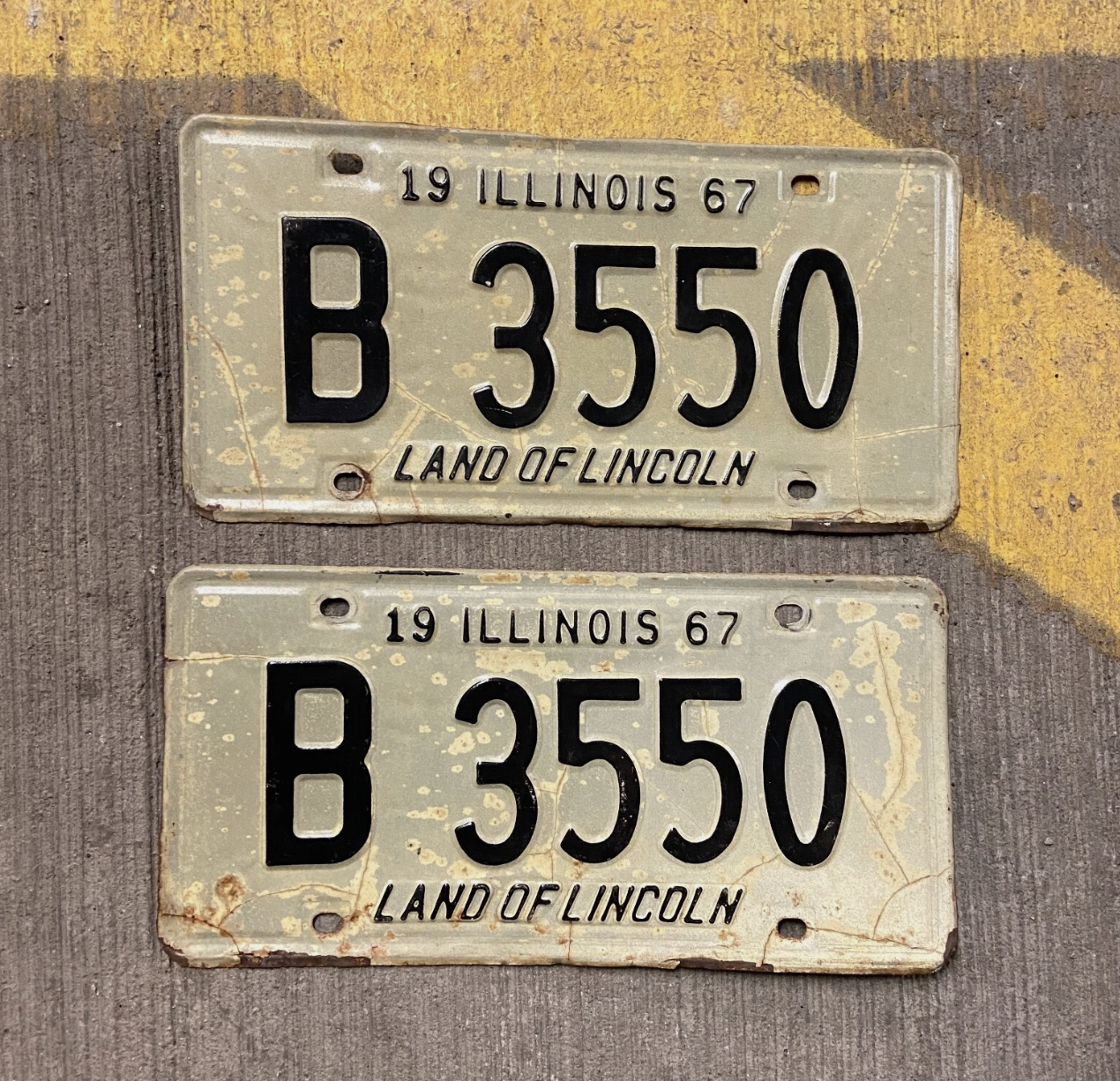 1967 Illinois Truck License Plate Pair B 3550 Ford Chevy Dodge YOM DMV Clear