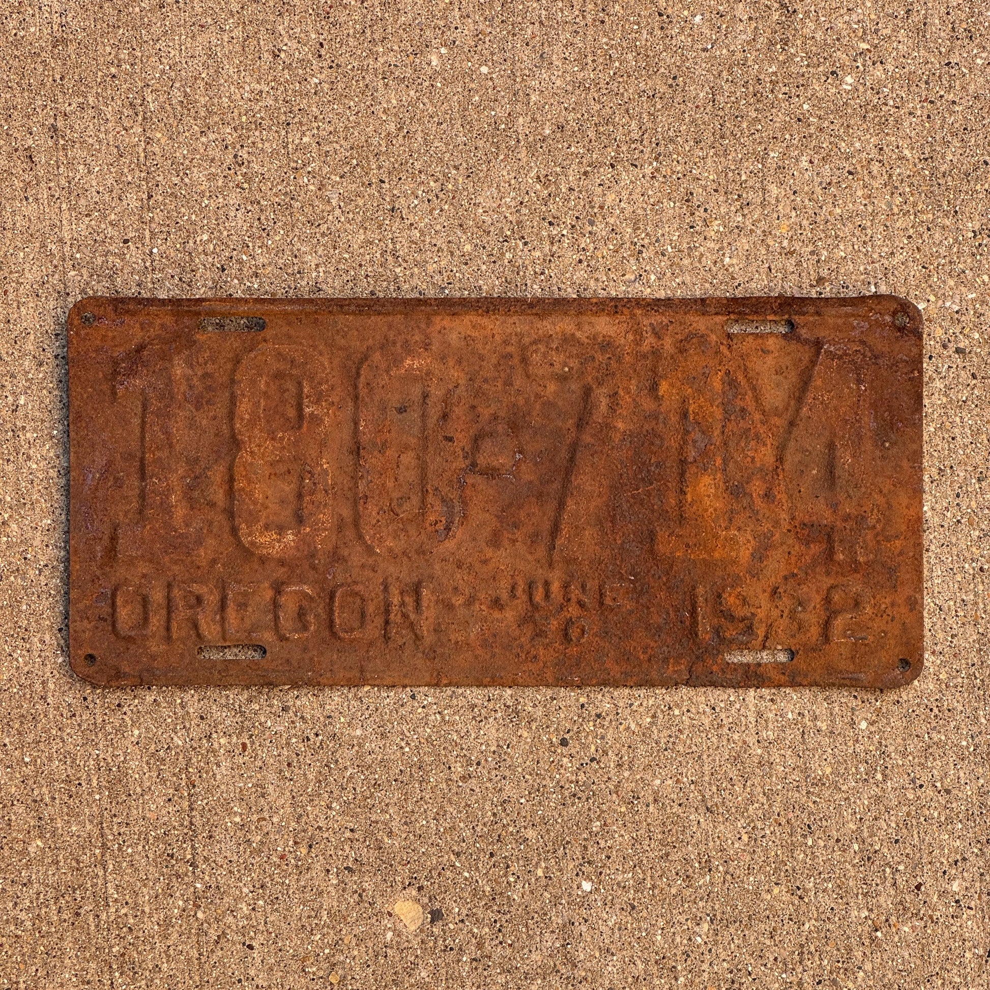 Photo of a 19 1932 Oregon License Plate Auto Tag Garage Decor Vintage 180 714