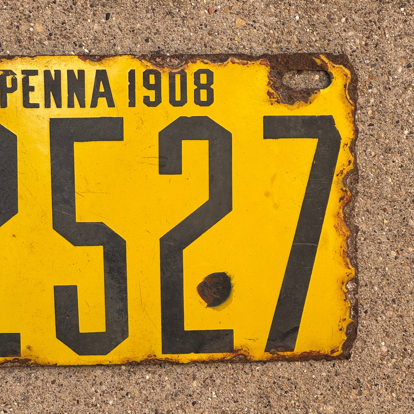 1908 Pennsylvania Porcelain License Plate Auto Tag 12527