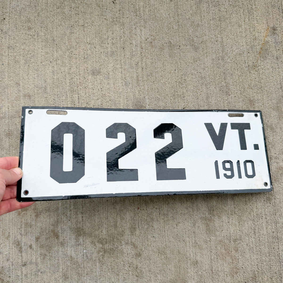 Photo of a 1910 Vermont Porcelain Dealer License Plate Auto Tag Garage Decor Vintage High Quality 022 with original patina