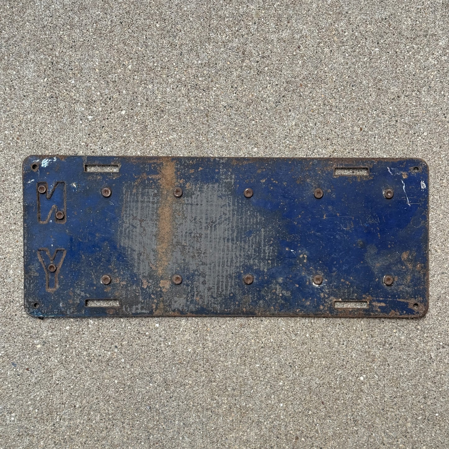 1910 New York License Plate Auto Tag First Issue 28734