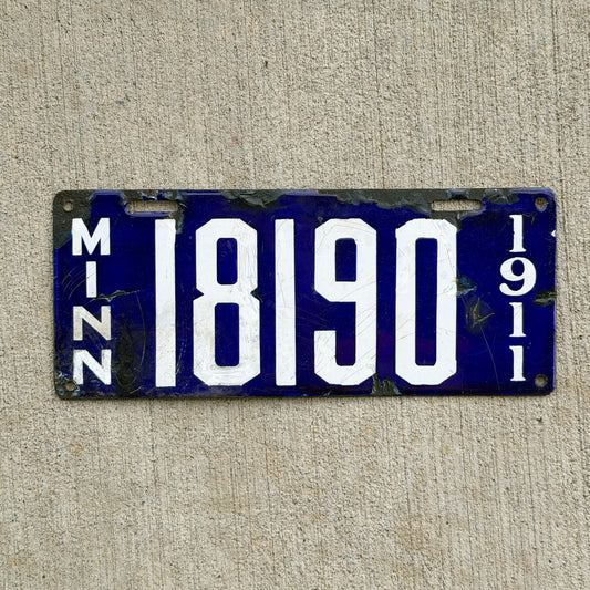 Photo of a 1911 Minnesota Porcelain License Plate Auto Tag Garage Decor Vintage 18190 with original patina