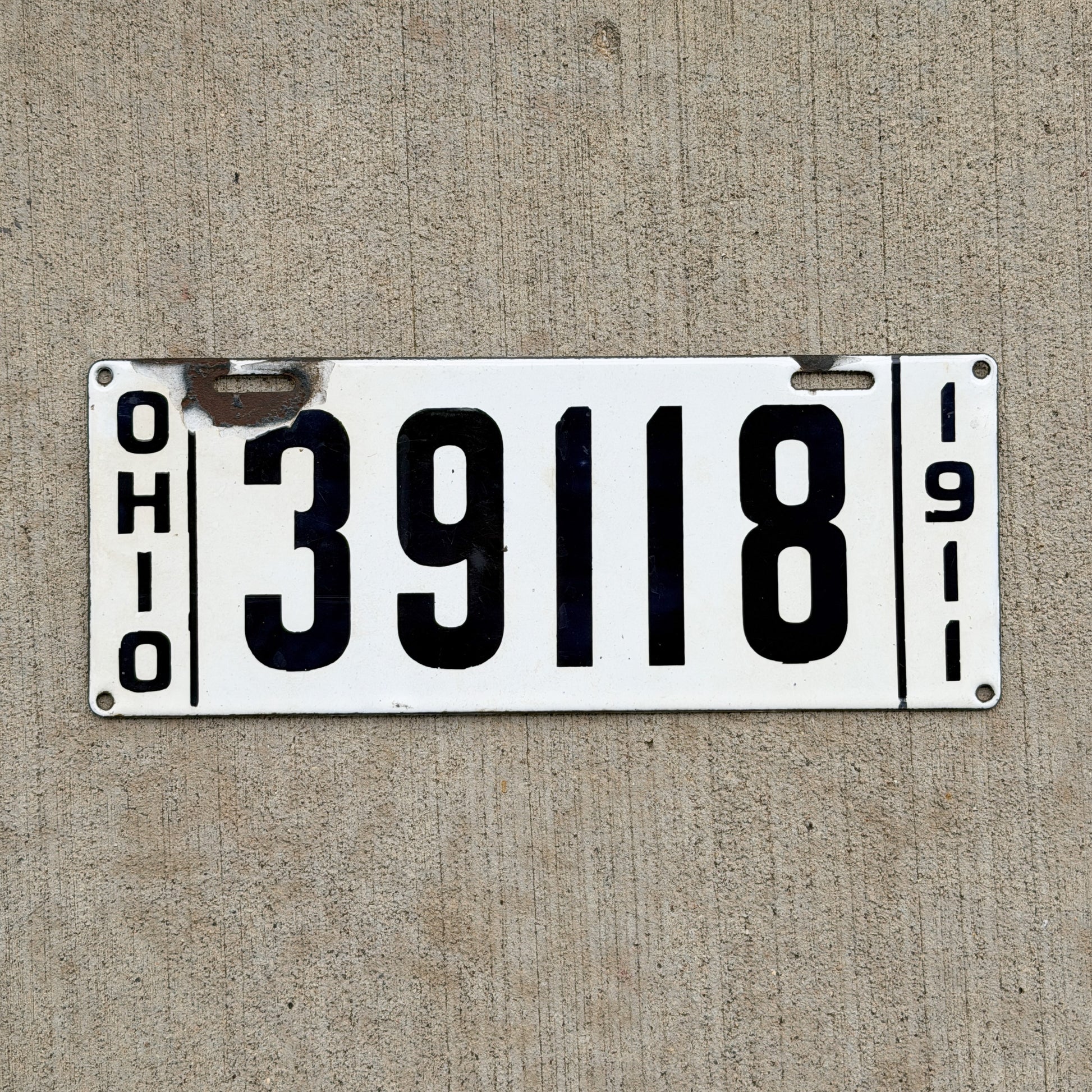 Photo of a 1911 Ohio Porcelain License Plate Auto Tag Garage Decor Vintage 39118 with original patina