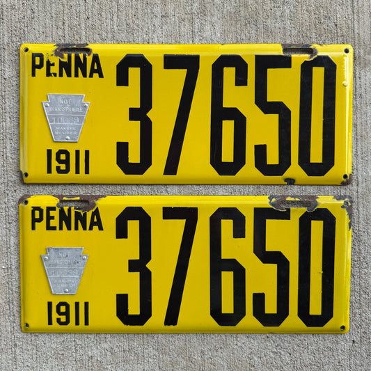Photo of a 1911 Pennsylvania Porcelain License Plate Pair Auto Tag Garage Decor Vintage 37650 with original patina