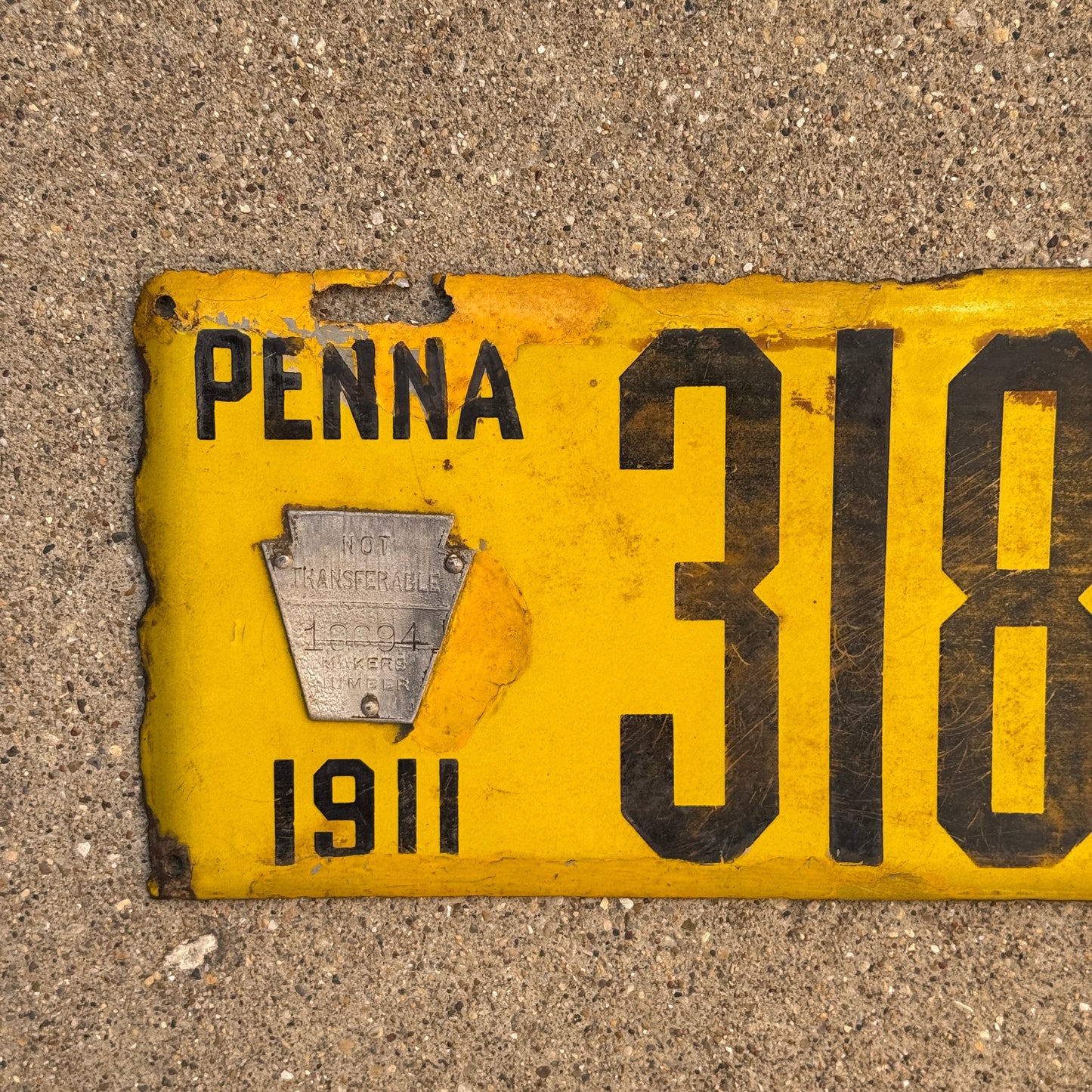 1911 Pennsylvania Porcelain License Plate Auto Tag BEVELED 31852