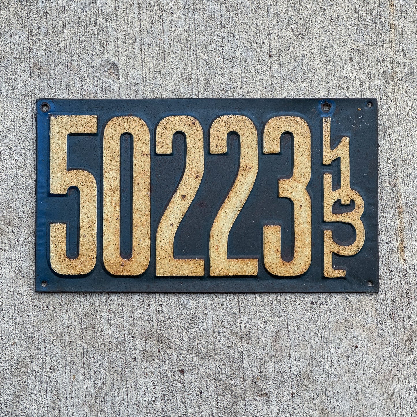Photo of a 1913 Illinois License Plate Auto Tag Garage Decor Vintage Rear Plate 50223 with original patina