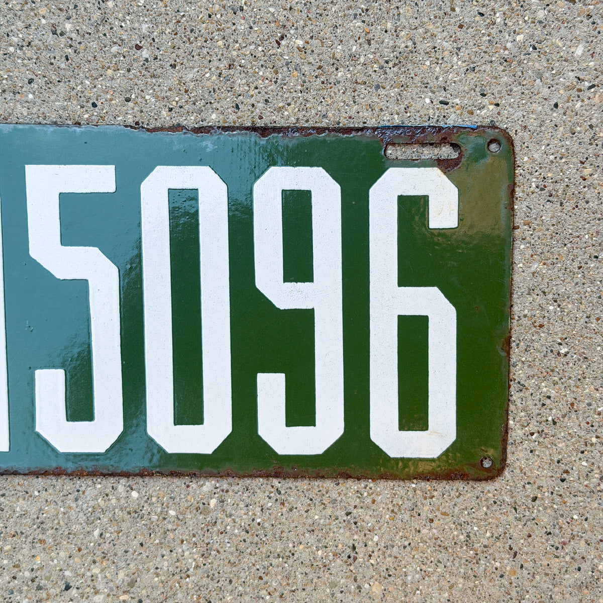 Photo of a 1913 Pennsylvania Porcelain License Plate Auto Tag Garage Decor Vintage 15096 with original patina